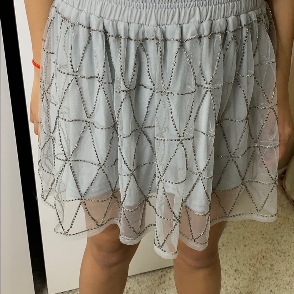 gray skirt